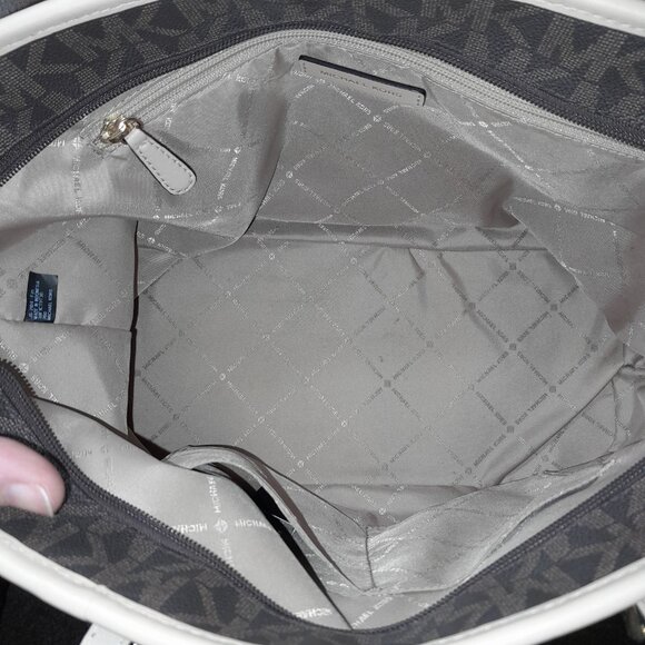 Michael Kors Purse - Picture 3 of 8